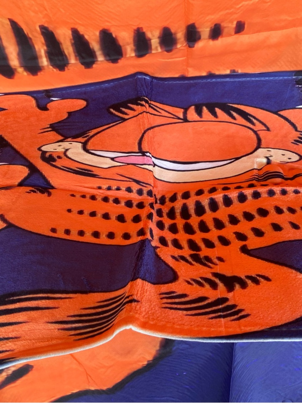 4pc bathroom set Garfield - Picture 3 of 3